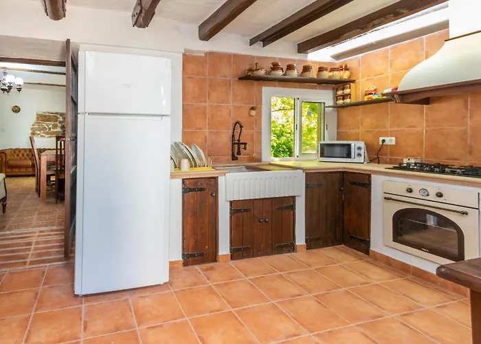 Дом отдыха Masia Garriga, Avia