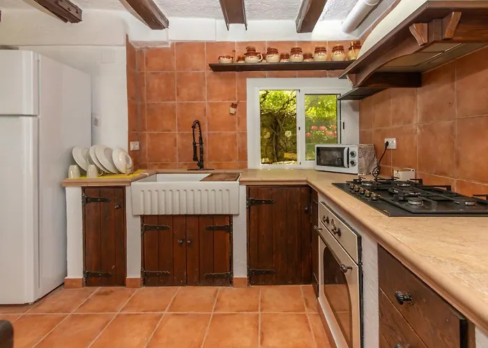 Дом отдыха Masia Garriga, Avia